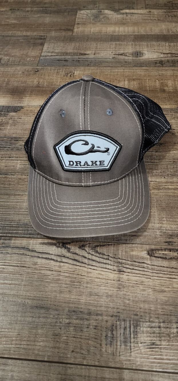 Drake Waterfowl Systems Trucker Hat Cap Mesh Back Snapback Gray No Tags B38